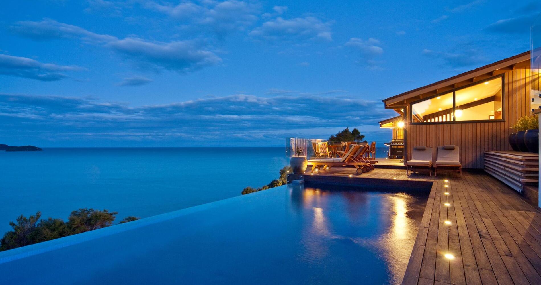 luxury holiday rentals Queensland